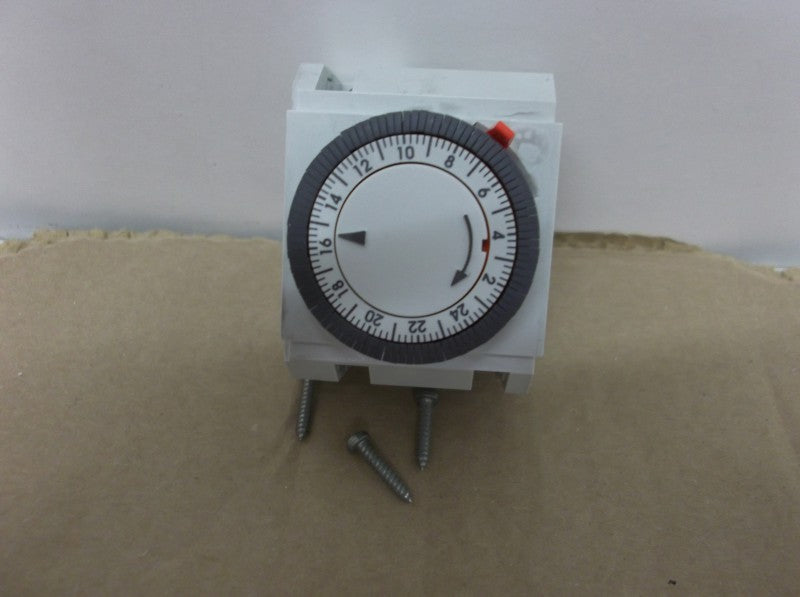 Glow-Worm 0020038529 Clock